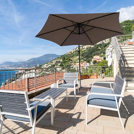 Casa Grimaldi - Terrace & Sea View Apartment Вентимиля Екстериор снимка